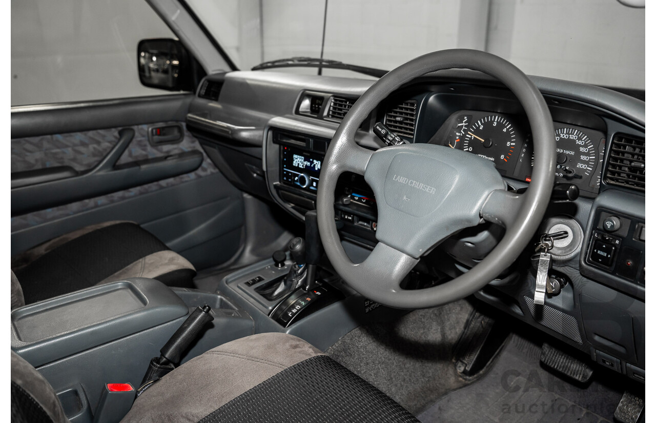 12/1995 Toyota Landcruiser GXL (4x4)  4d Wagon Golden Wheat Metallic Turbo 4.5L