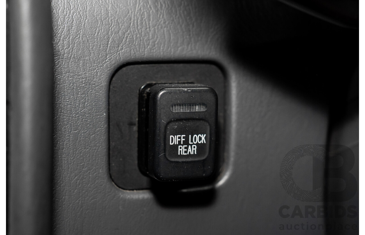 12/1995 Toyota Landcruiser GXL (4x4)  4d Wagon Golden Wheat Metallic Turbo 4.5L