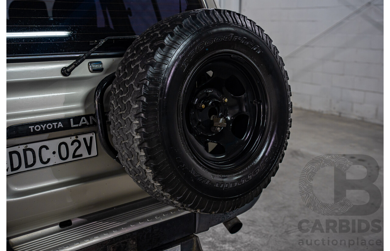 12/1995 Toyota Landcruiser GXL (4x4)  4d Wagon Golden Wheat Metallic Turbo 4.5L