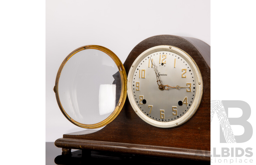 Vintage Art Deco American Sessions Wooden Mantle Clock