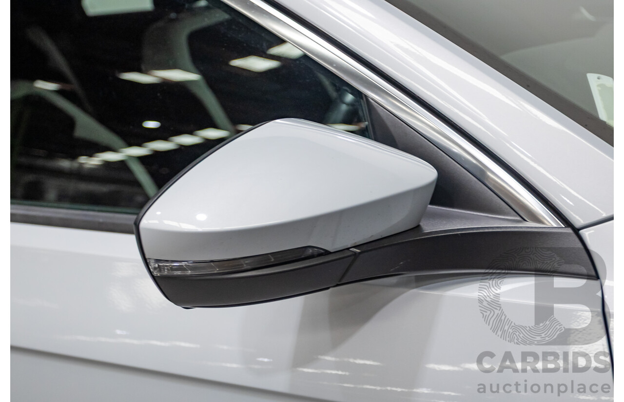 09/2021 Volkswagen T-Roc 140TSI SPORT (AWD) A1 MY21 4D Wagon White Silver Metallic Turbo 2.0L