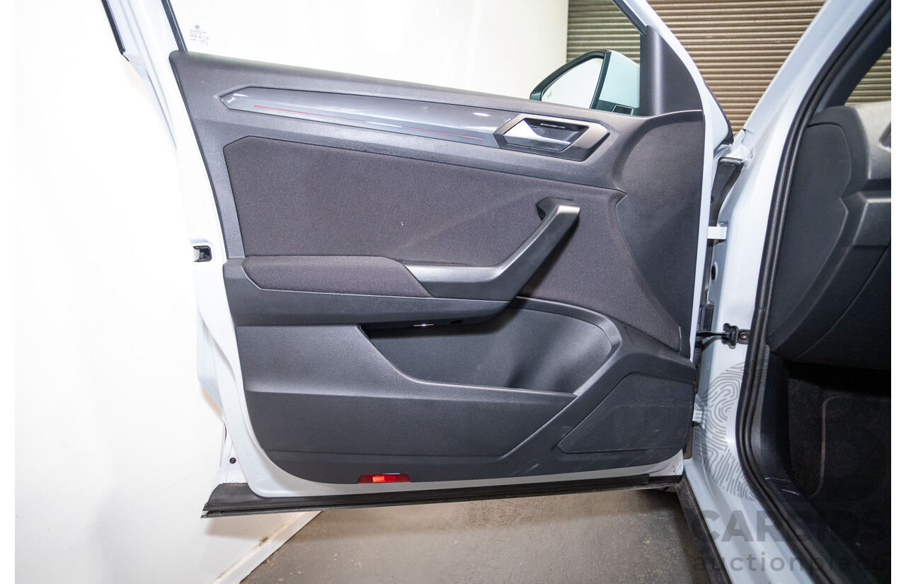 09/2021 Volkswagen T-Roc 140TSI SPORT (AWD) A1 MY21 4D Wagon White Silver Metallic Turbo 2.0L