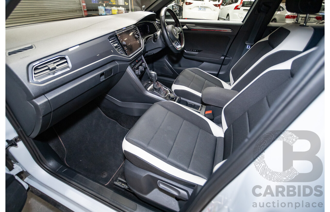 09/2021 Volkswagen T-Roc 140TSI SPORT (AWD) A1 MY21 4D Wagon White Silver Metallic Turbo 2.0L