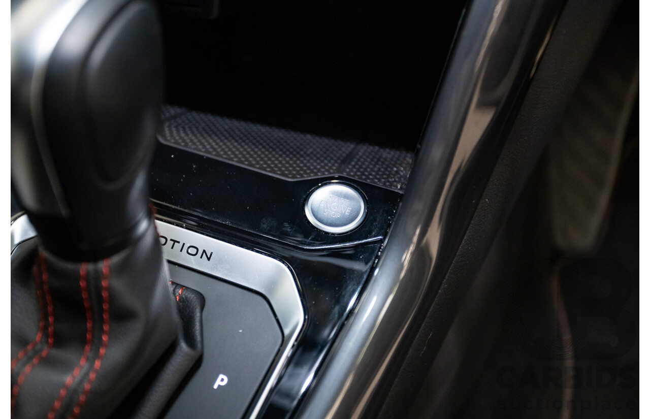 09/2021 Volkswagen T-Roc 140TSI SPORT (AWD) A1 MY21 4D Wagon White Silver Metallic Turbo 2.0L