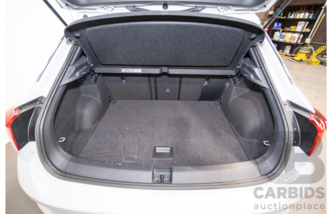 09/2021 Volkswagen T-Roc 140TSI SPORT (AWD) A1 MY21 4D Wagon White Silver Metallic Turbo 2.0L
