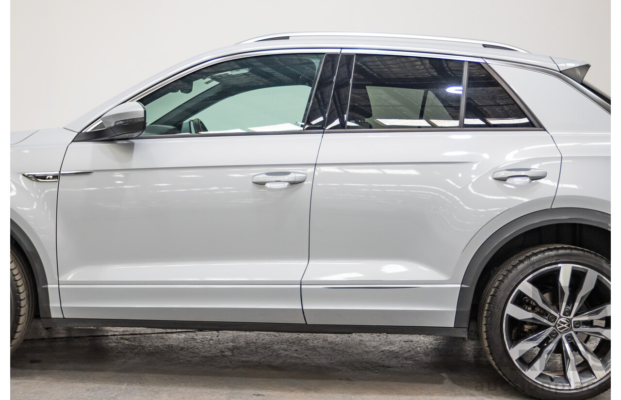 09/2021 Volkswagen T-Roc 140TSI SPORT (AWD) A1 MY21 4D Wagon White Silver Metallic Turbo 2.0L