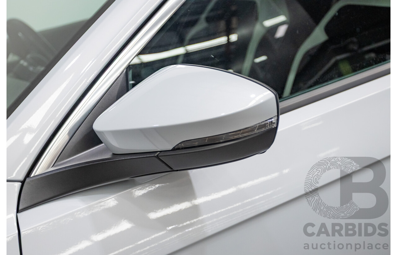 09/2021 Volkswagen T-Roc 140TSI SPORT (AWD) A1 MY21 4D Wagon White Silver Metallic Turbo 2.0L