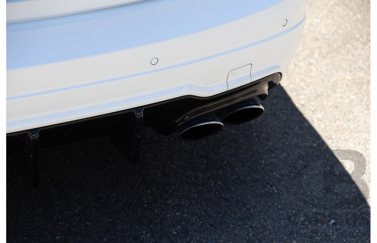 08/2012 Mercedes Benz C63 AMG W204 MY12 4d Sedan Designo Diamond White Bright Metallic V8 6.3L