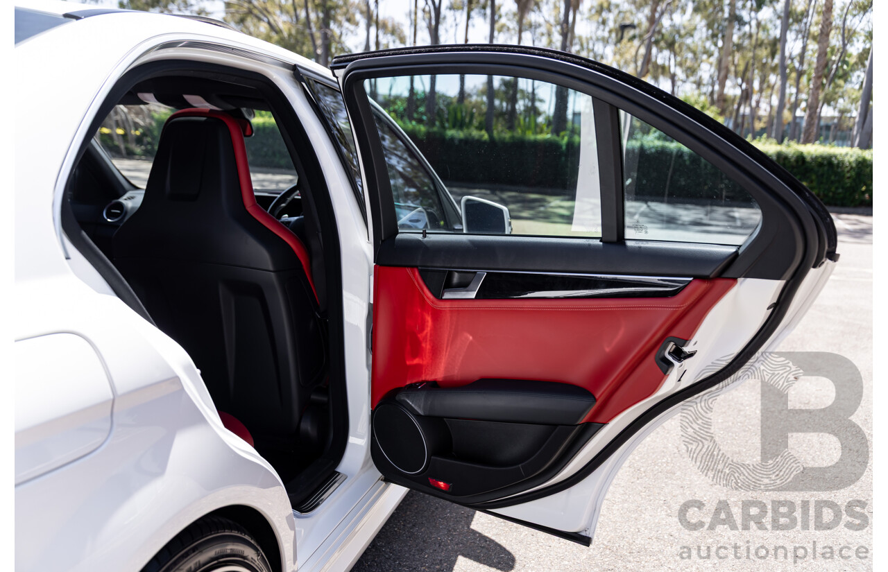 08/2012 Mercedes Benz C63 AMG W204 MY12 4d Sedan Designo Diamond White Bright Metallic V8 6.3L