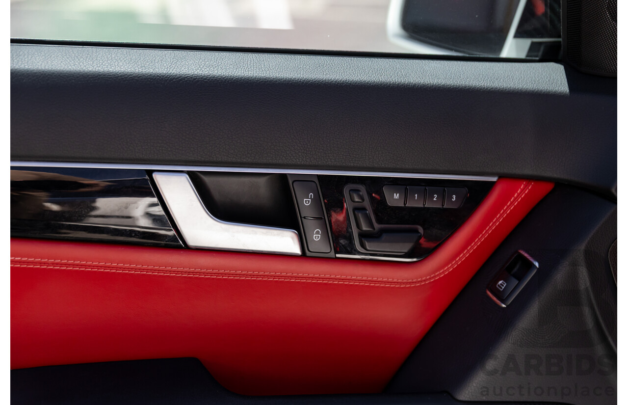 08/2012 Mercedes Benz C63 AMG W204 MY12 4d Sedan Designo Diamond White Bright Metallic V8 6.3L