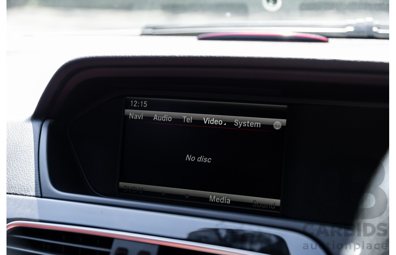 08/2012 Mercedes Benz C63 AMG W204 MY12 4d Sedan Designo Diamond White Bright Metallic V8 6.3L