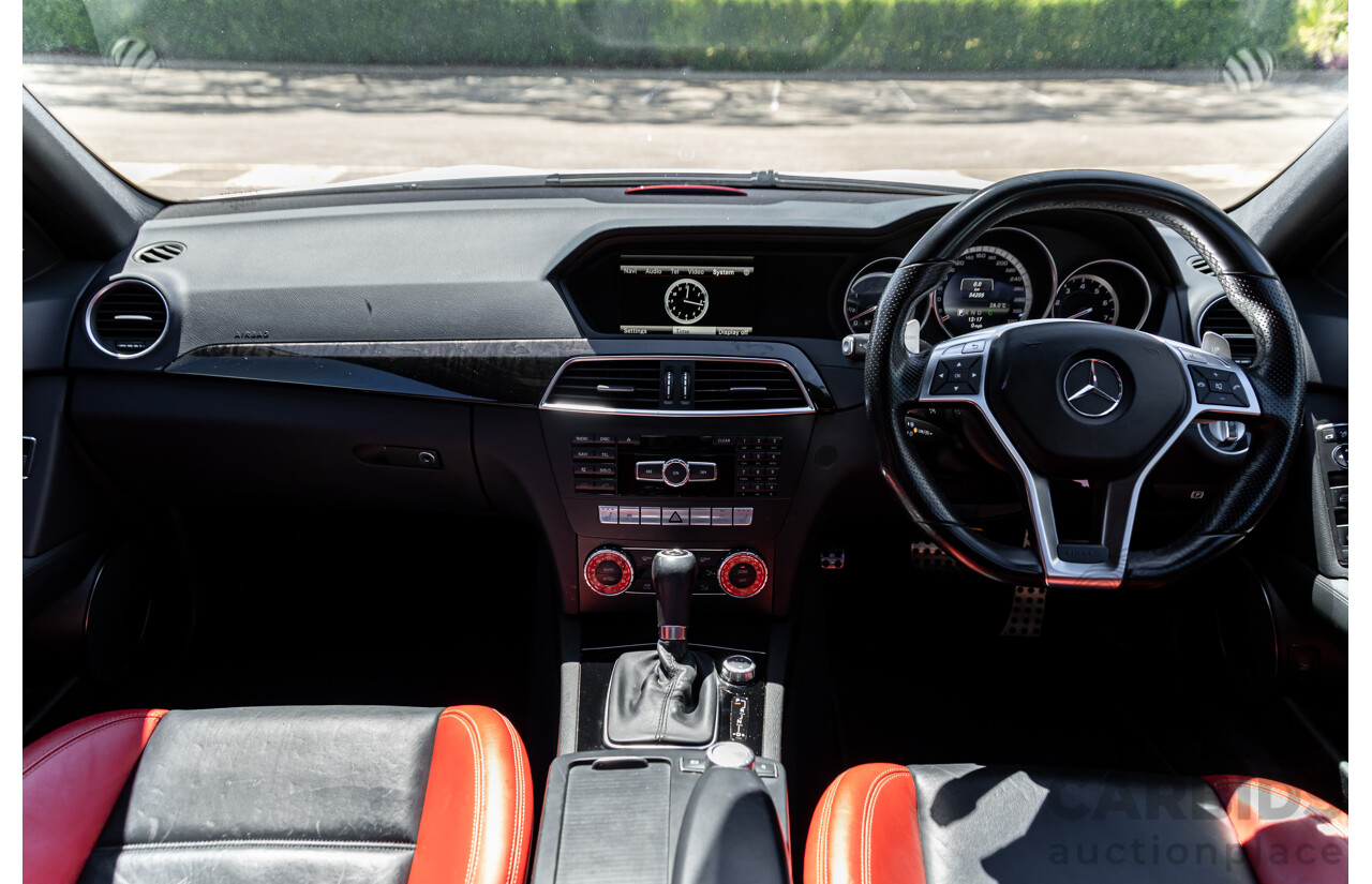 08/2012 Mercedes Benz C63 AMG W204 MY12 4d Sedan Designo Diamond White Bright Metallic V8 6.3L