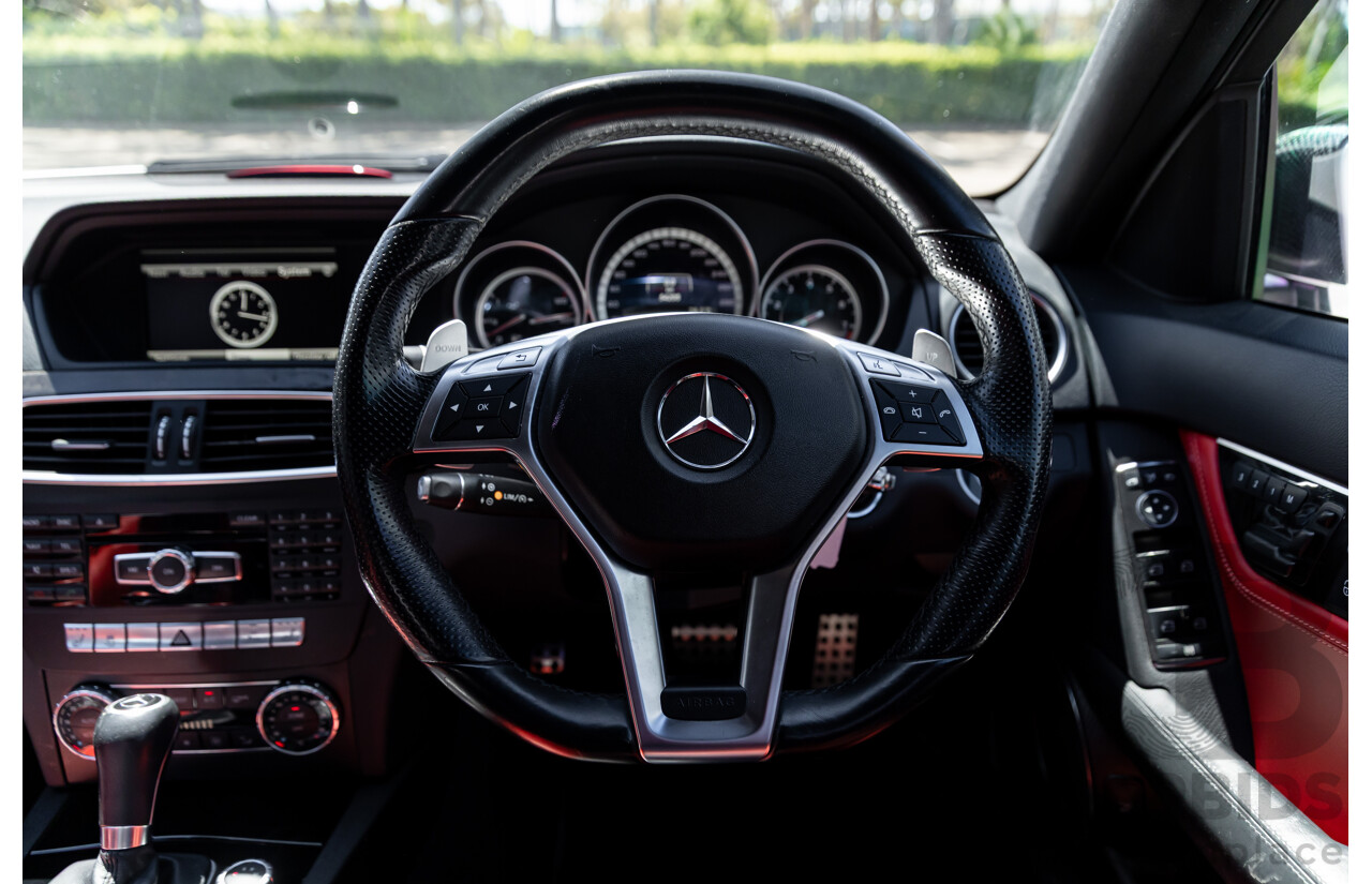 08/2012 Mercedes Benz C63 AMG W204 MY12 4d Sedan Designo Diamond White Bright Metallic V8 6.3L