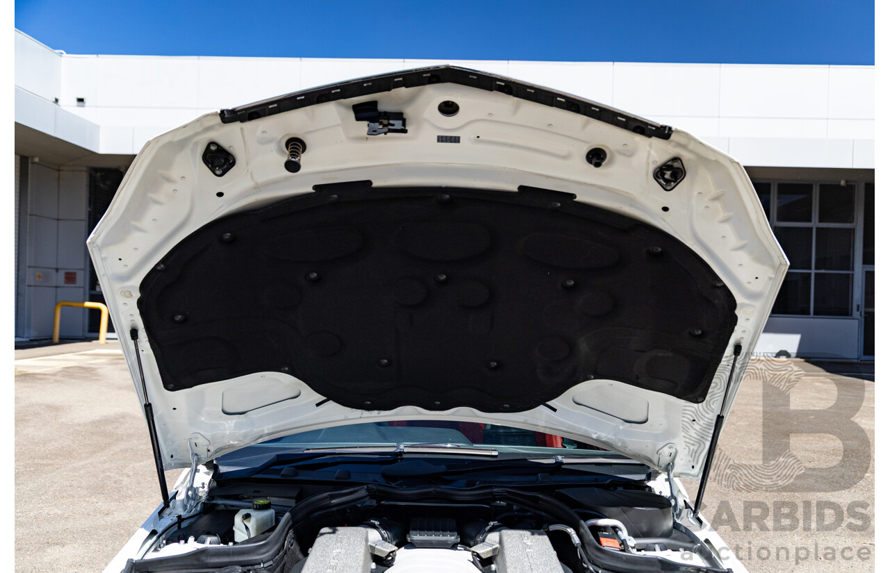 08/2012 Mercedes Benz C63 AMG W204 MY12 4d Sedan Designo Diamond White Bright Metallic V8 6.3L