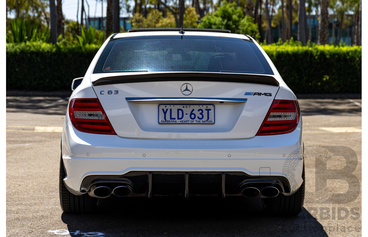 08/2012 Mercedes Benz C63 AMG W204 MY12 4d Sedan Designo Diamond White Bright Metallic V8 6.3L