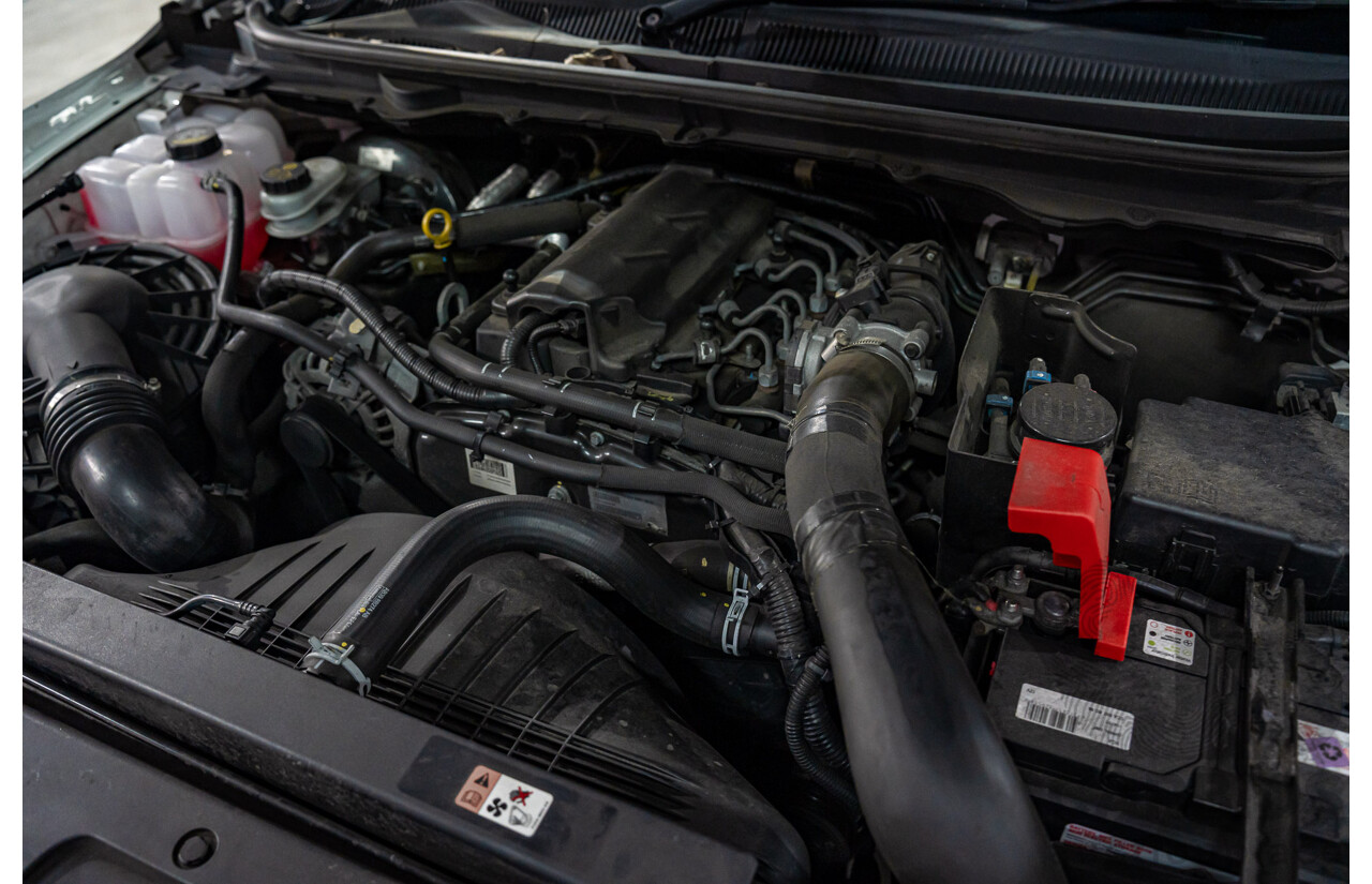 09/2016 Mazda BT-50 XT (4x2) MY16 C/Chas Cool White Turbo Diesel 2.2L