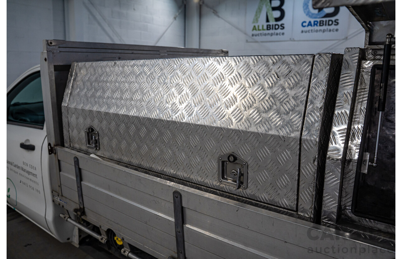 09/2016 Mazda BT-50 XT (4x2) MY16 C/Chas Cool White Turbo Diesel 2.2L