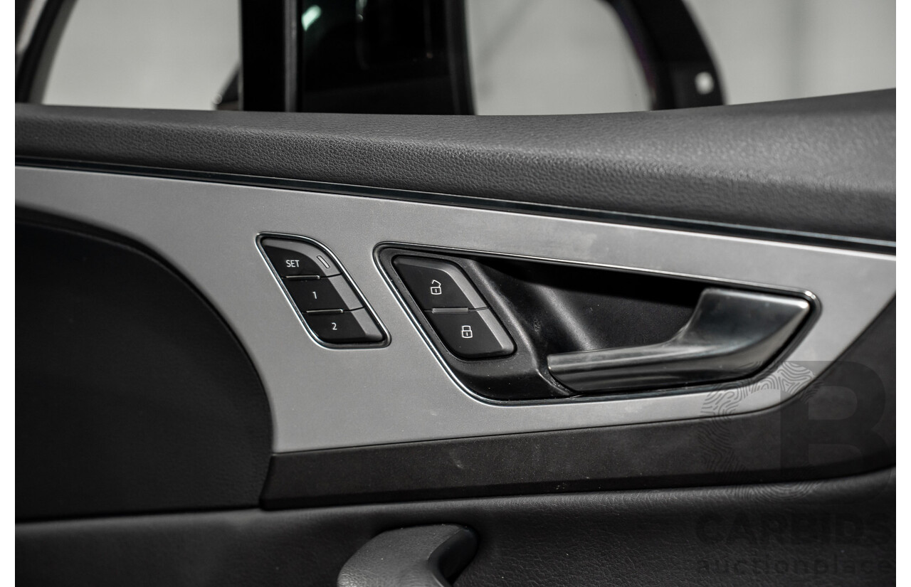 1/2017 Audi Q7 3.0 TDI Quattro (160KW AWD) 4M MY17 4d Wagon Ink Blue Pearl Turbo Diesel V6 3.0L - 7 Seater