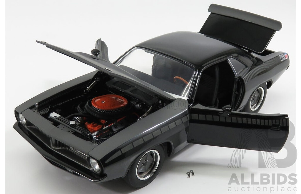 Highway 61 Fast & Furious Letty's Custom Plymouth Barracuda 1:18 Limited Edition Diecast Car - New