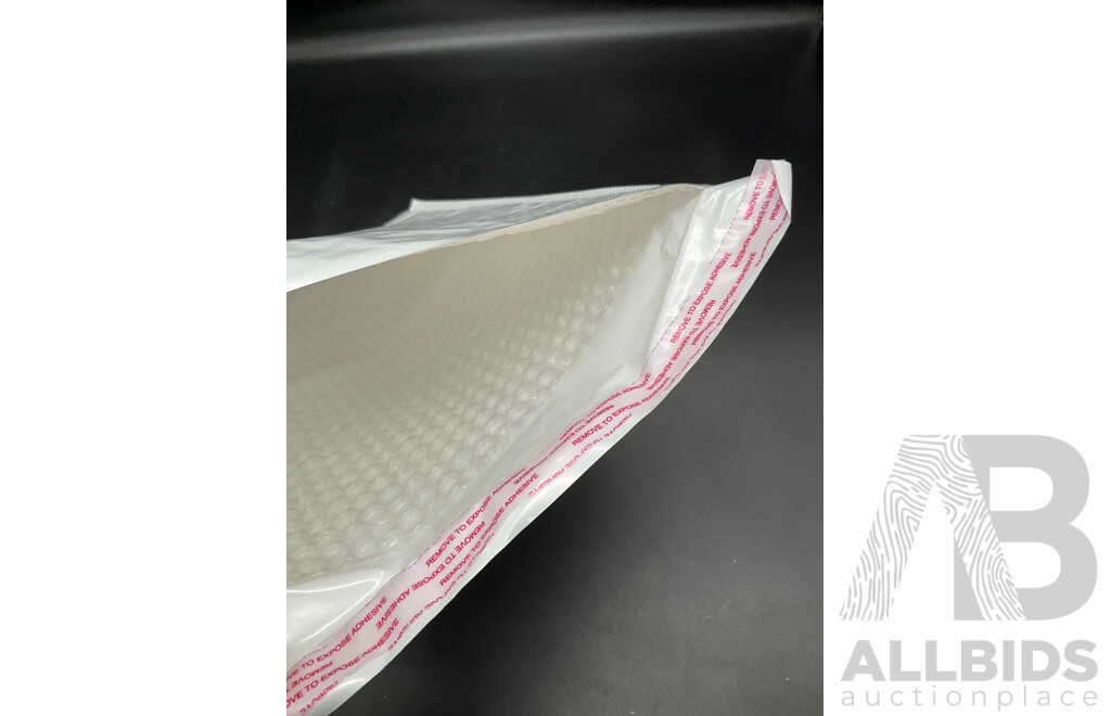 Assorted Sizes Bubble Mailer Envelopes - Lot of 435