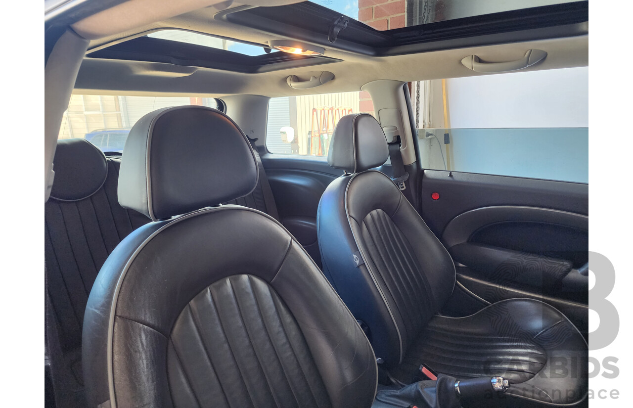 6/2006 Mini Cooper PARK LANE R50 2d Hatchback Black 1.6L