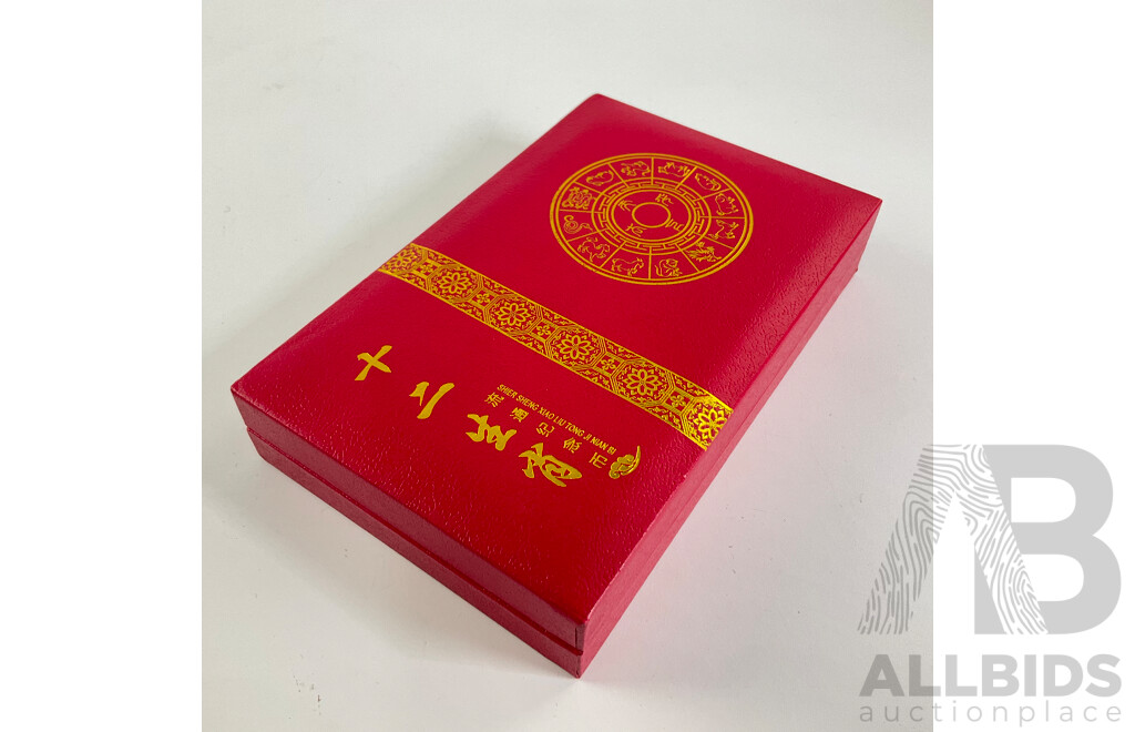 Twelve Australian Commemorative Two Dollar Coins Including 2013 Coronation, 2016 Fifty Years Decimal Currency, 2018 Armistice, 2019 Police Remembrance, 2018 Lest We Forget, 2024 War Animals.......