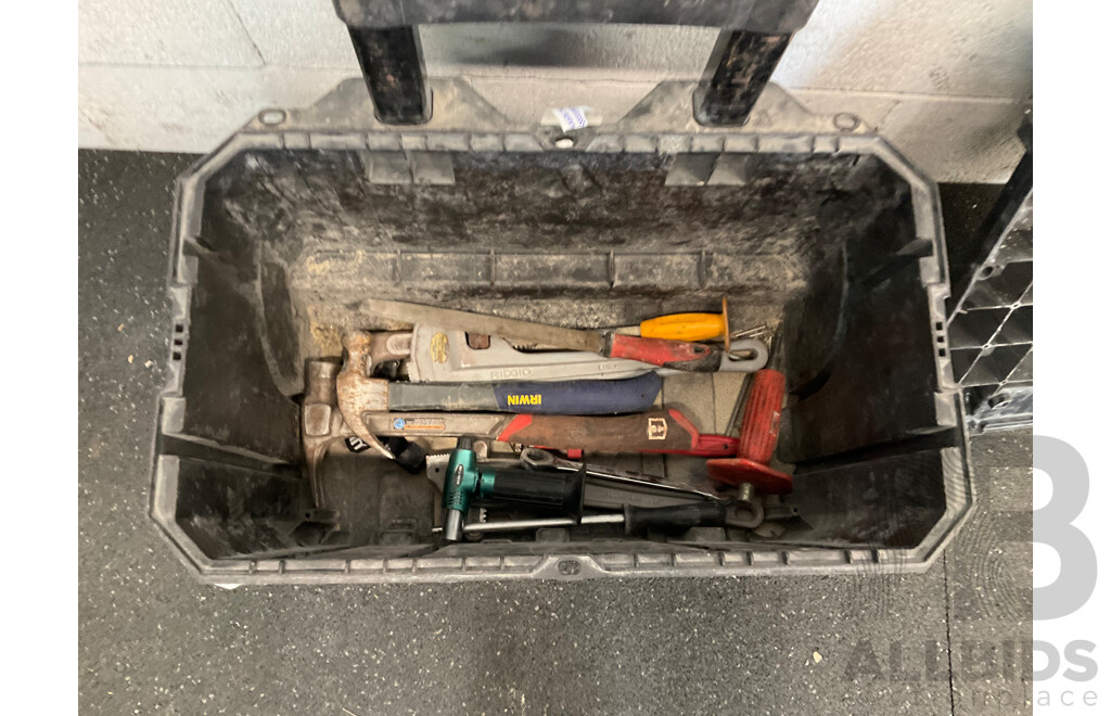 Tactix Modular Rolling Toolbox with Lift-Out Carry Tray with Assorted Tools