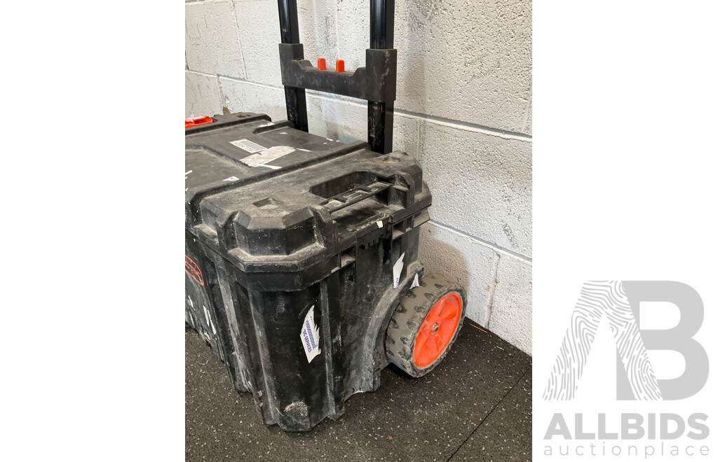 Tactix Modular Rolling Toolbox with Lift-Out Carry Tray with Assorted Tools