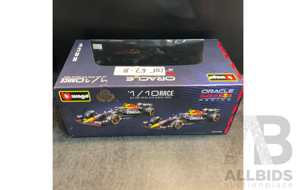 Bburago Red Bull Racing RB-19 Champion Diecast Model & LEGO 42198 Technic Blush Plane
