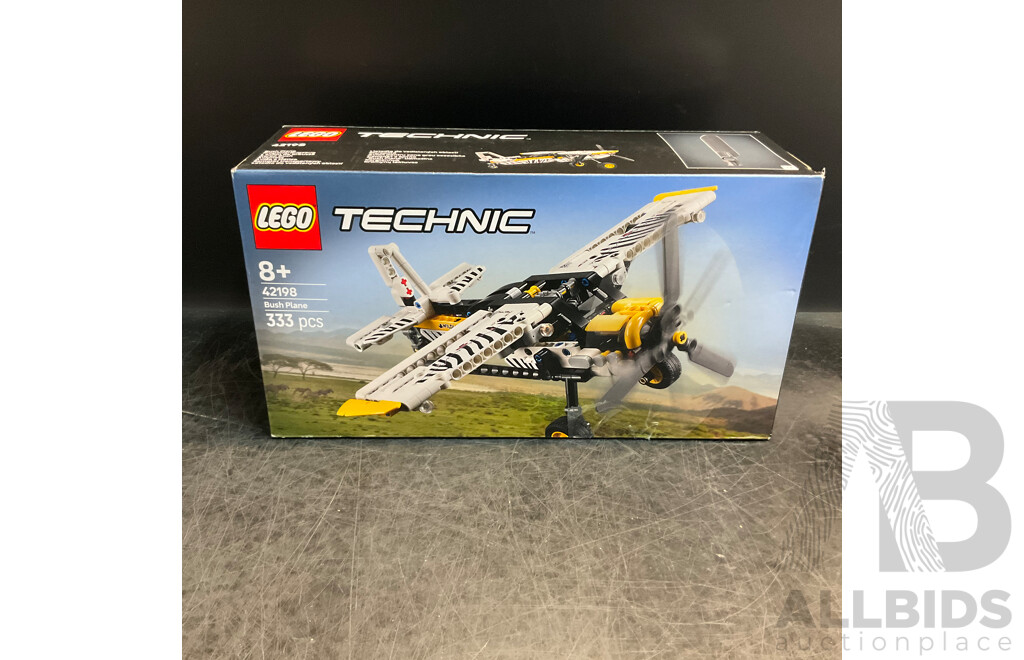 Bburago Red Bull Racing RB-19 Champion Diecast Model & LEGO 42198 Technic Blush Plane