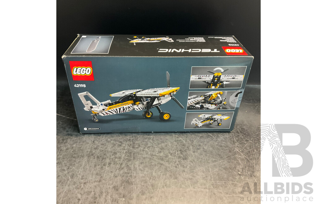 Bburago Red Bull Racing RB-19 Champion Diecast Model & LEGO 42198 Technic Blush Plane