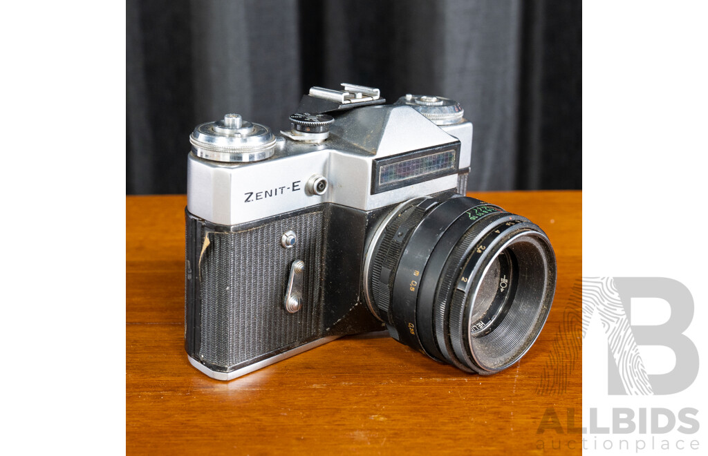 Vintage Zenit-E 35mm Film Camera with Helios-44-2 58mm f/2 Lens