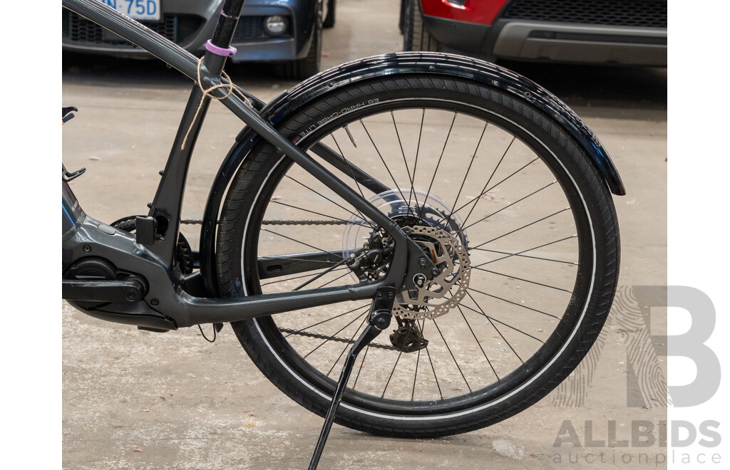 Trek Allant + 9 Speed Electric Bike with Extra Tyre