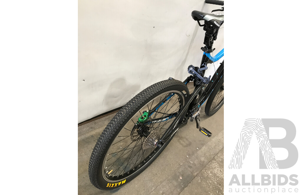 Giant Reign 10 Speed Mountain Bike