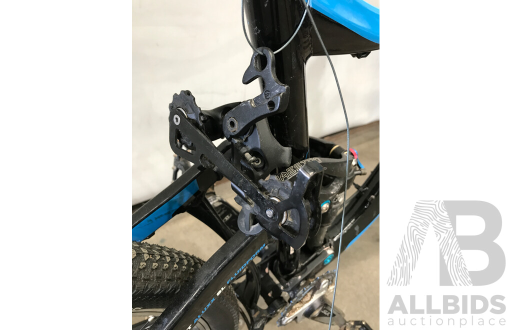 Giant Reign 10 Speed Mountain Bike