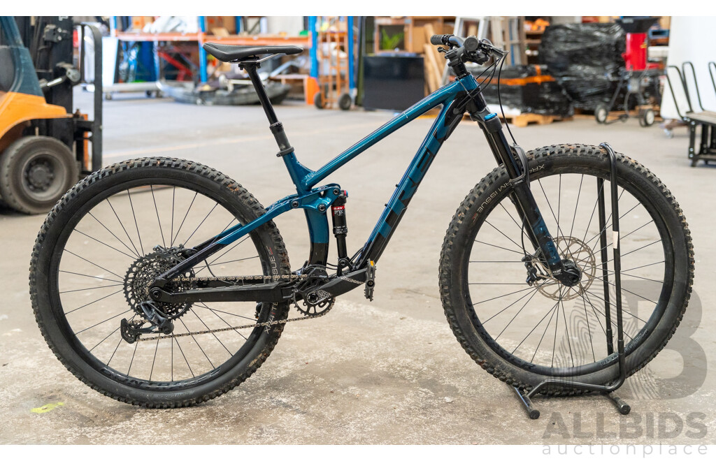 Trek Fuel-Ex-8 24 Speed Mountain Bike