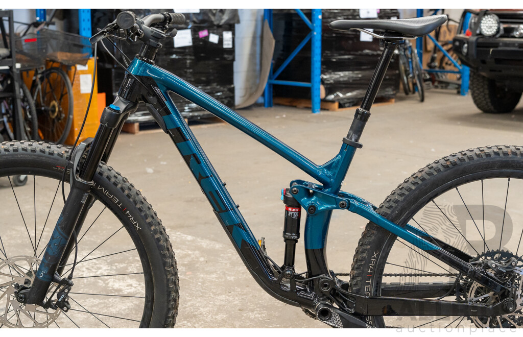 Trek Fuel-Ex-8 24 Speed Mountain Bike