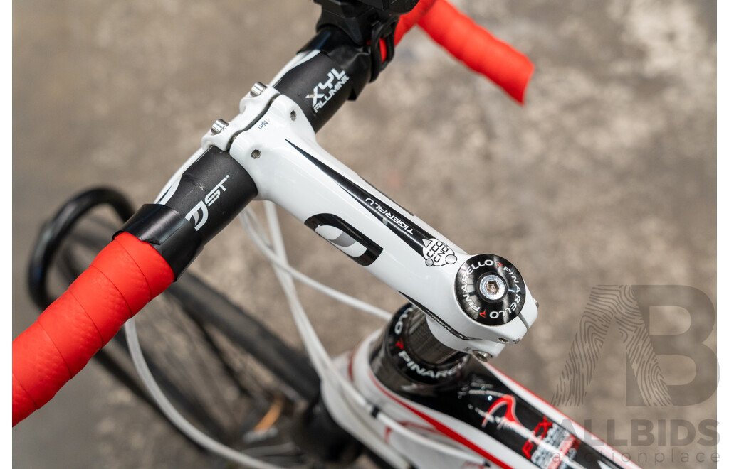 Pinarello FCX 18 Speed Racer Bike