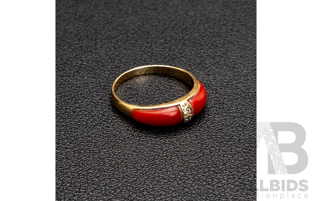 18ct Red Coral & Diamond Ring, Size O, 2.11 Grams