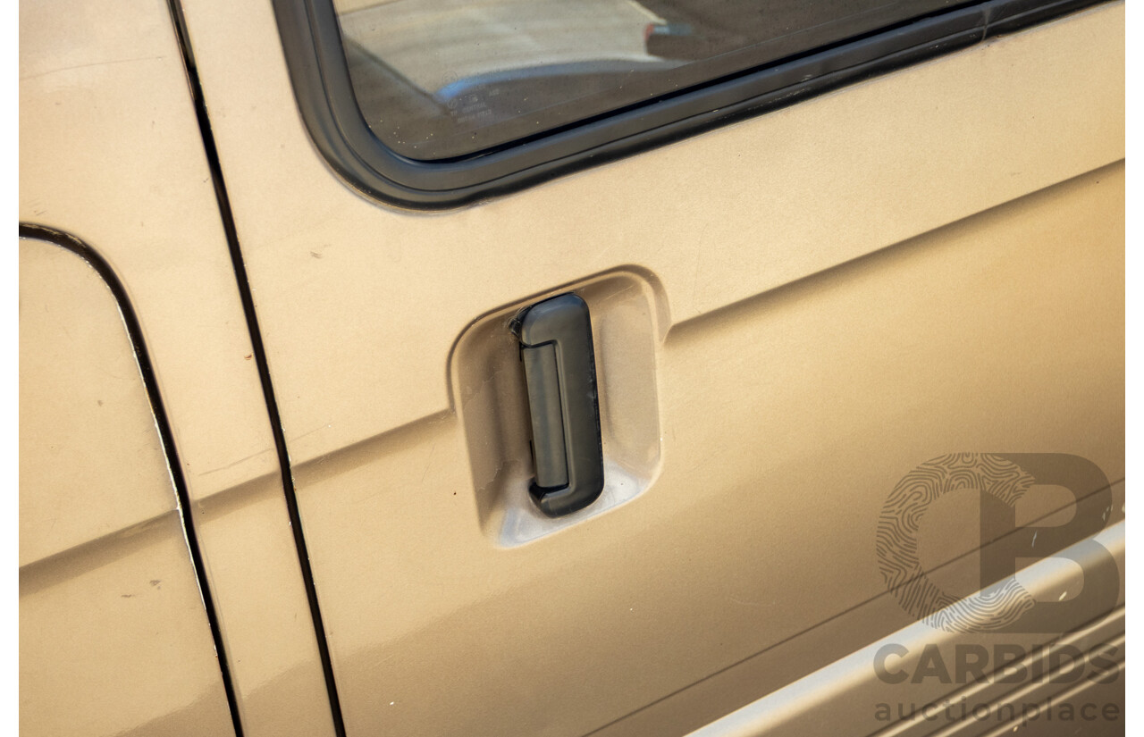 8/1987 Suzuki Super Carry Van DA21V 2d Van Brown 1.0L