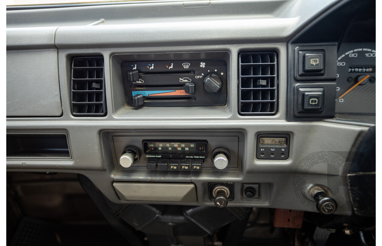 8/1987 Suzuki Super Carry Van DA21V 2d Van Brown 1.0L