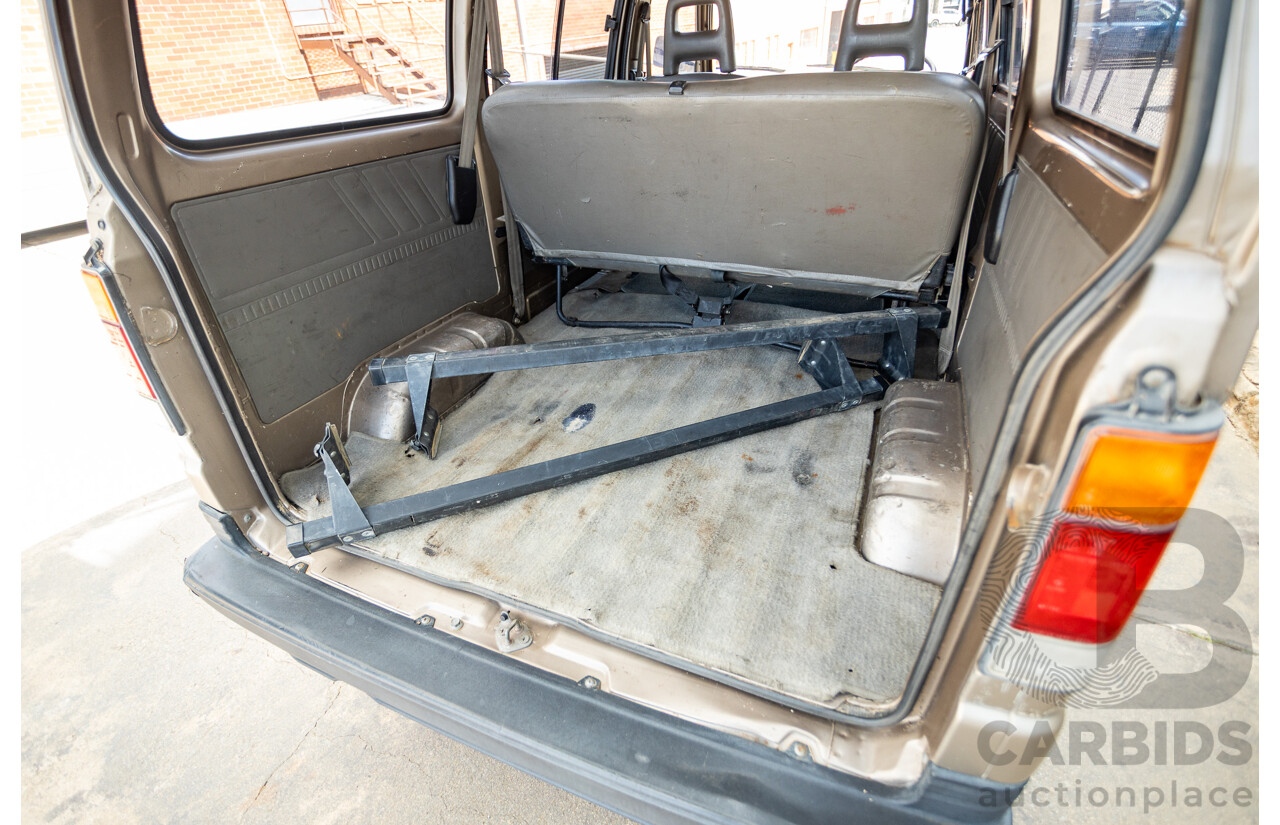 8/1987 Suzuki Super Carry Van DA21V 2d Van Brown 1.0L