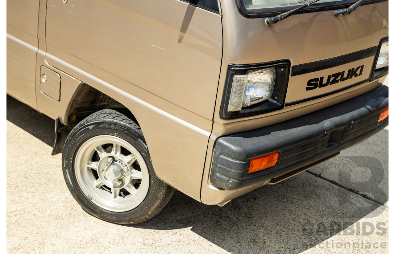 8/1987 Suzuki Super Carry Van DA21V 2d Van Brown 1.0L