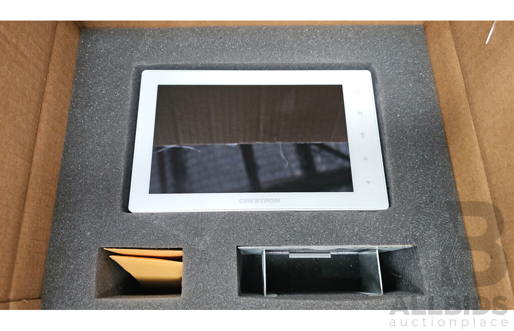 Crestron (TSW-750-W-S) Touch Screen