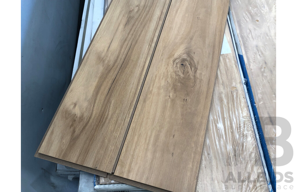 Oakleaf Collection AC4 12mm Laminate Flooring - Blackbutt Finish - 13.584 Square Meters - Brand New