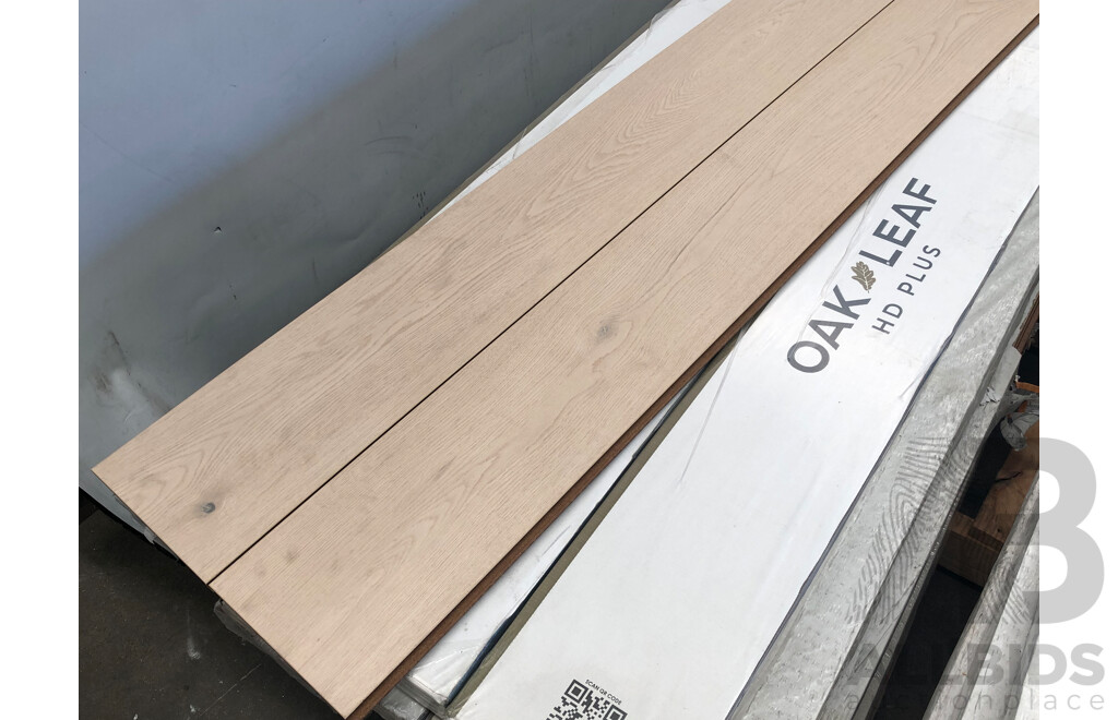 Oakleaf HD Plus AC4 12mm Laminate Flooring - Arctic Fox Finish - 12.0736 Square Meters - Brand New