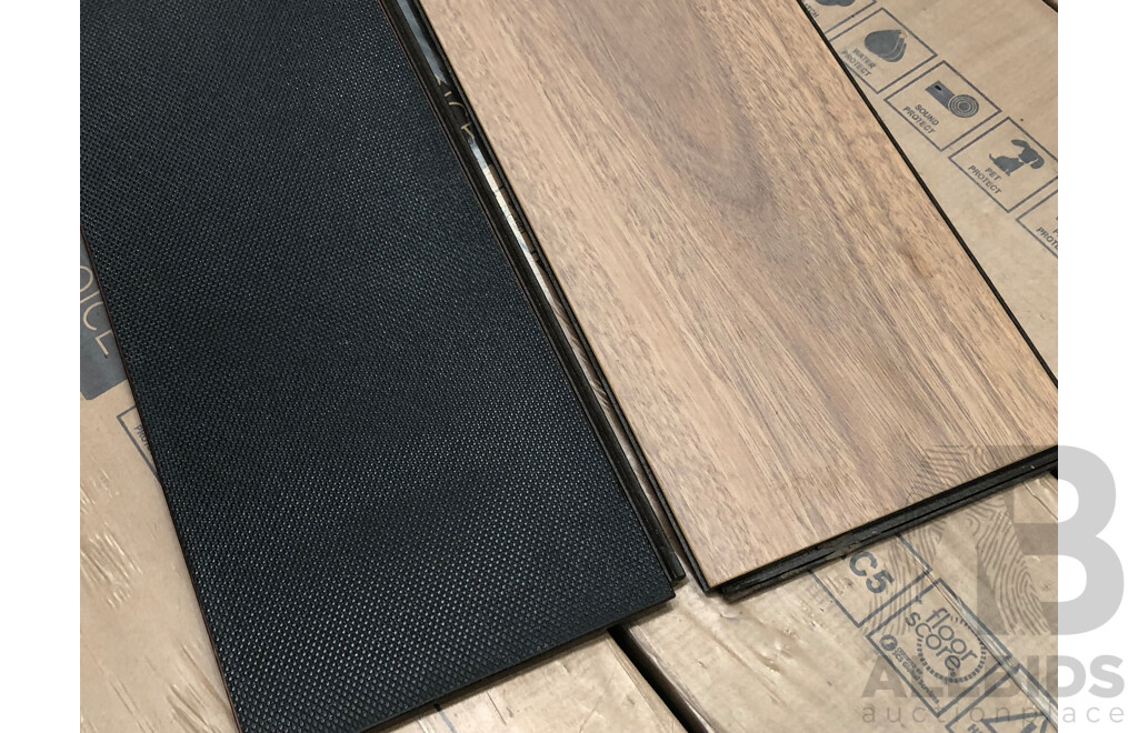 Clever Choice Hybrid Shield 10mm Laminate Flooring - Atlantic Spotted Gum Finish - 8.60 Square Meters - Brand New