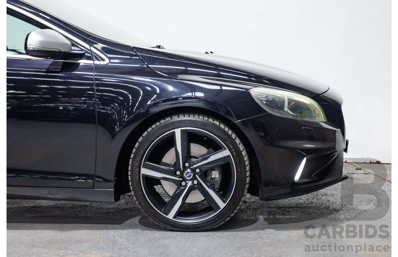 10/2014 Volvo V40 T5 R-DESIGN M MY15 5D Hatchback Black Sapphire Metallic Turbo 2.0L