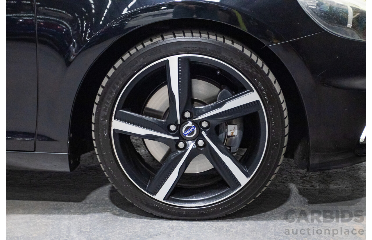 10/2014 Volvo V40 T5 R-DESIGN M MY15 5D Hatchback Black Sapphire Metallic Turbo 2.0L