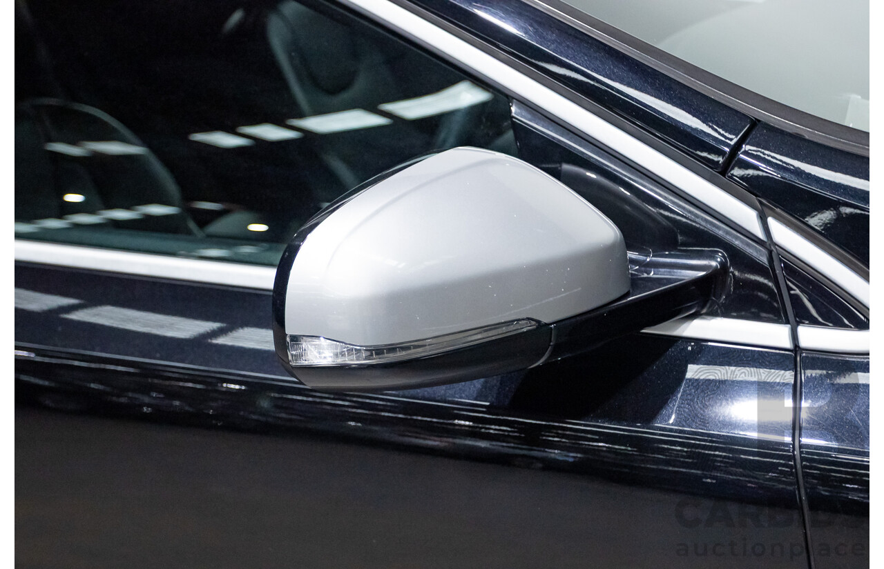 10/2014 Volvo V40 T5 R-DESIGN M MY15 5D Hatchback Black Sapphire Metallic Turbo 2.0L